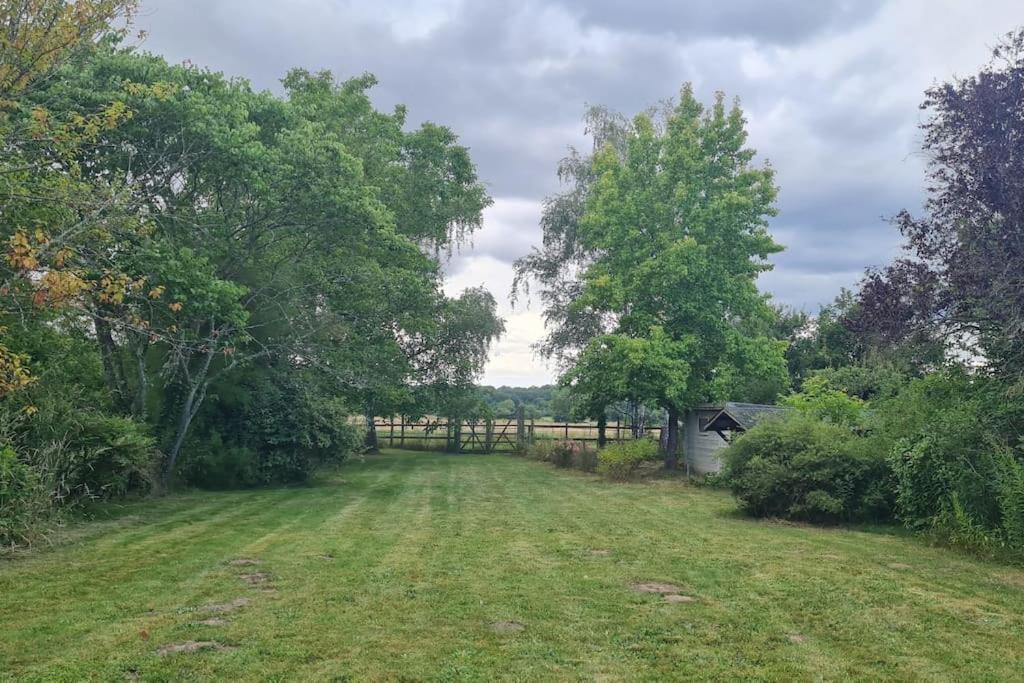 Belle Maison, 2 Dans Corps De Ferme - Raphael * Villiers-sous-Grez